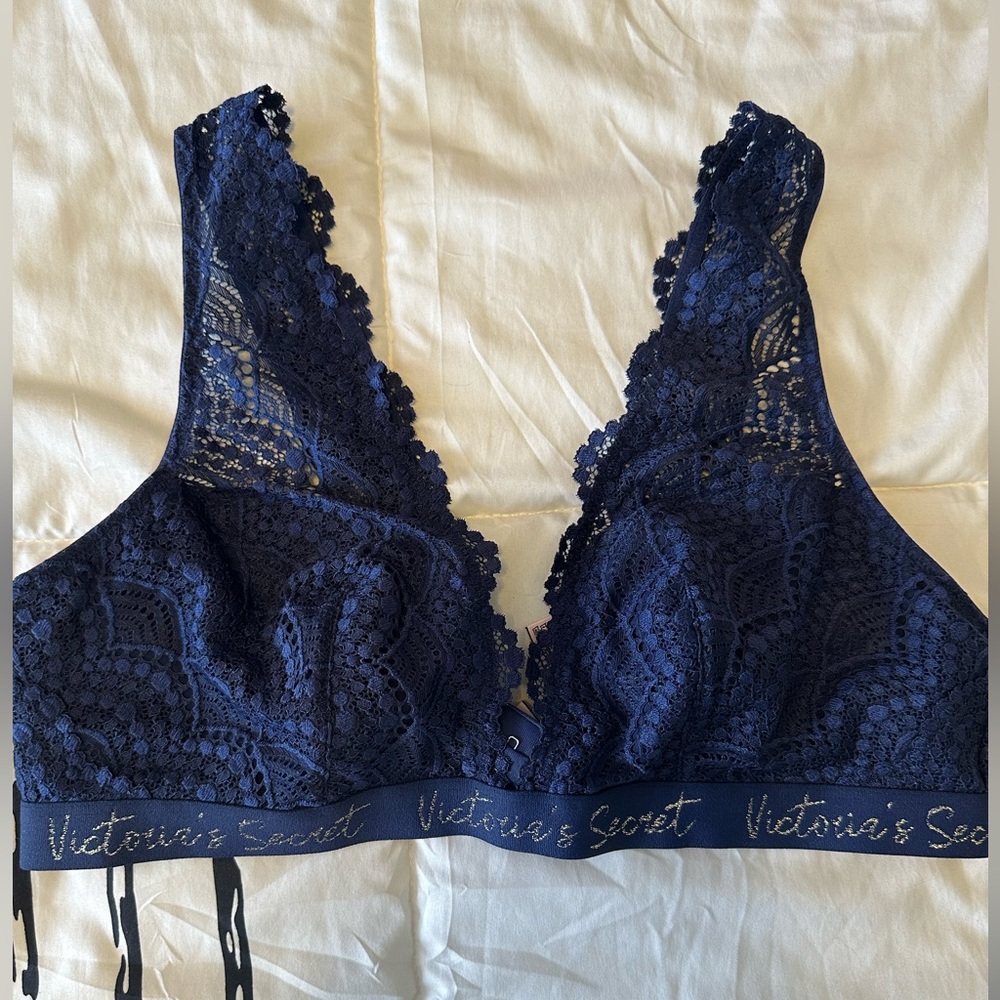 Victoria’s Se rest navy bra/Sport bra